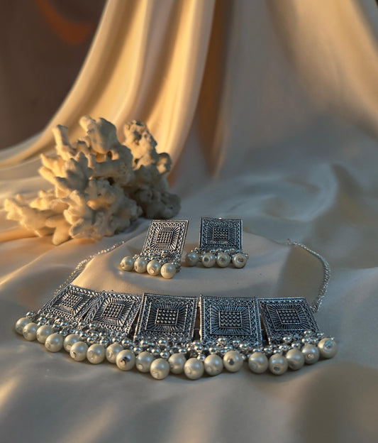 Regal Pearl Silver Set